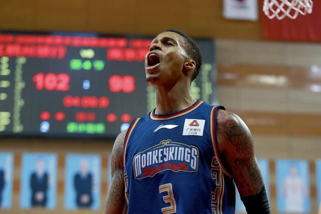 周琦15分首钢惜败广厦 姜伟泽16分吉林胜福建