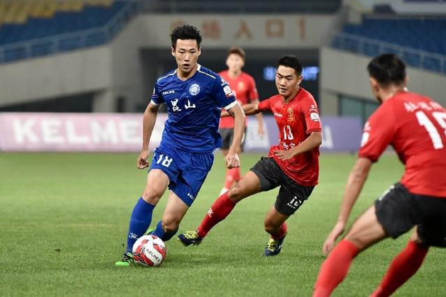 周鹏:詹姆斯38岁还这么猛 我也能继续绽放光芒