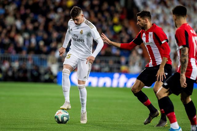 库里23分詹姆斯33+7+11浓眉缺阵 勇士大胜湖人