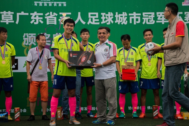 意甲-劳塔罗破荒恰20点射 国际米兰3-0卡利亚里