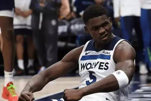 阿尔特塔谈萨卡伤势：情况不太好 他将缺阵数周